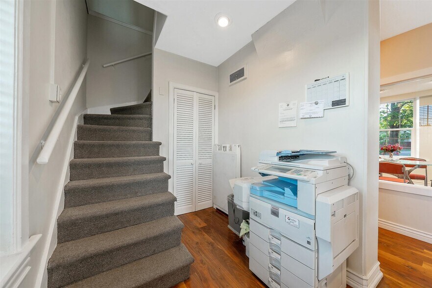 More Photos Of 1106 E 4500 S, Millcreek Office Residential For Sale