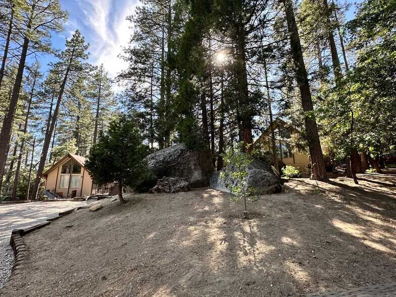 More Photos Of 26305 Delano Dr, Idyllwild-Pine Cove Apartments For Sale