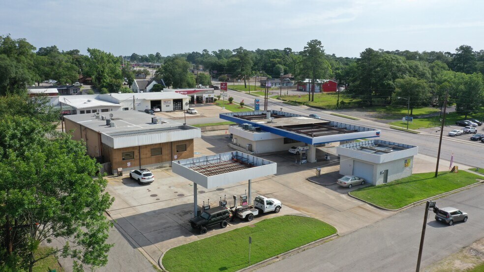 More Photos Of 1207 N Frazier St, Conroe Convenience Store For Sale