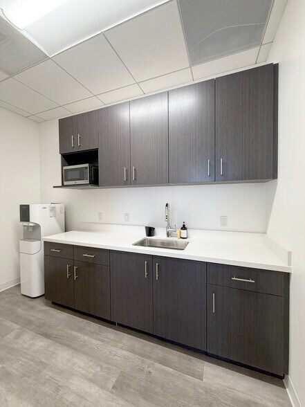 More Photos Of 10880 Wilshire Blvd, Los Angeles Loft Creative Space For Lease