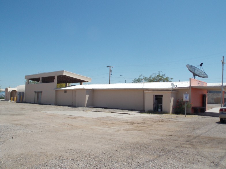 More Photos Of 104 W Murphy Ave, Gila Bend Bar For Sale