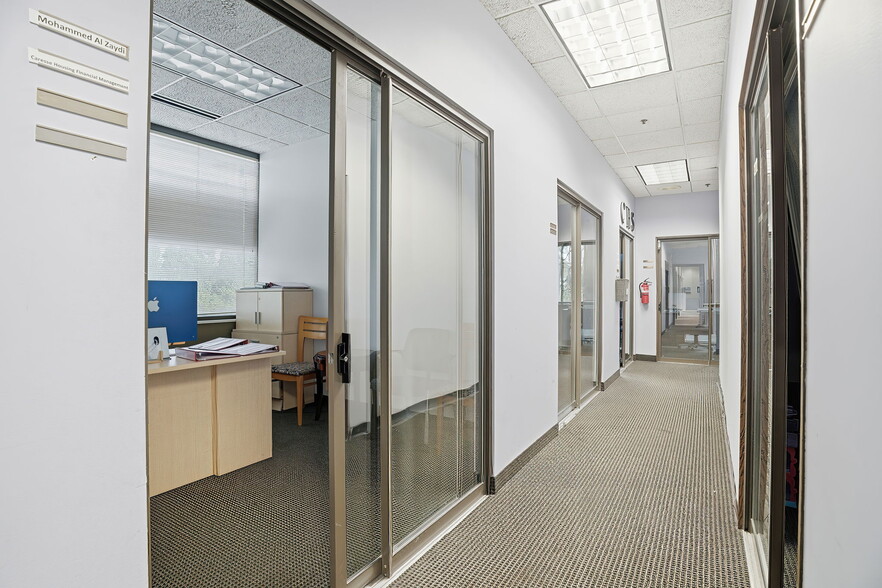 More Photos Of 941 Hillwind Rd NE, Minneapolis Medical For Sale