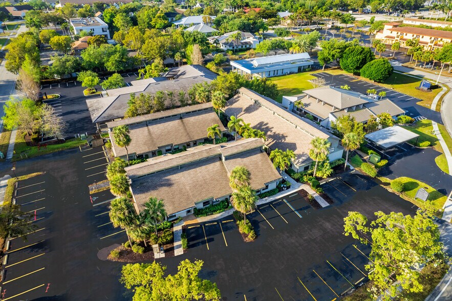 Primary Photo Of 1560 Matthew Dr, Fort Myers Medical For Sale
