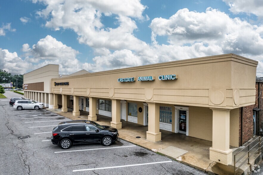 More Photos Of 5016-5074 Park Ave, Memphis Coworking Space