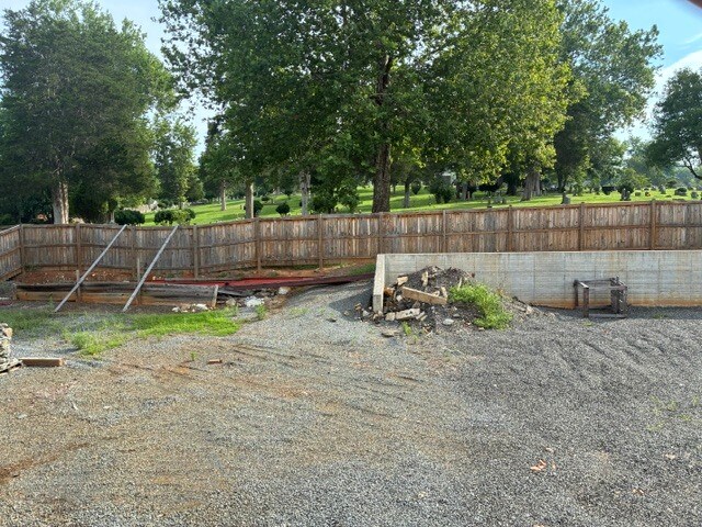 More Photos Of 115 W Shirley Ave, Warrenton Freestanding For Sale