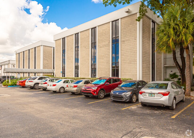 More Photos Of 7225 NW 25th St, Miami Office For Lease