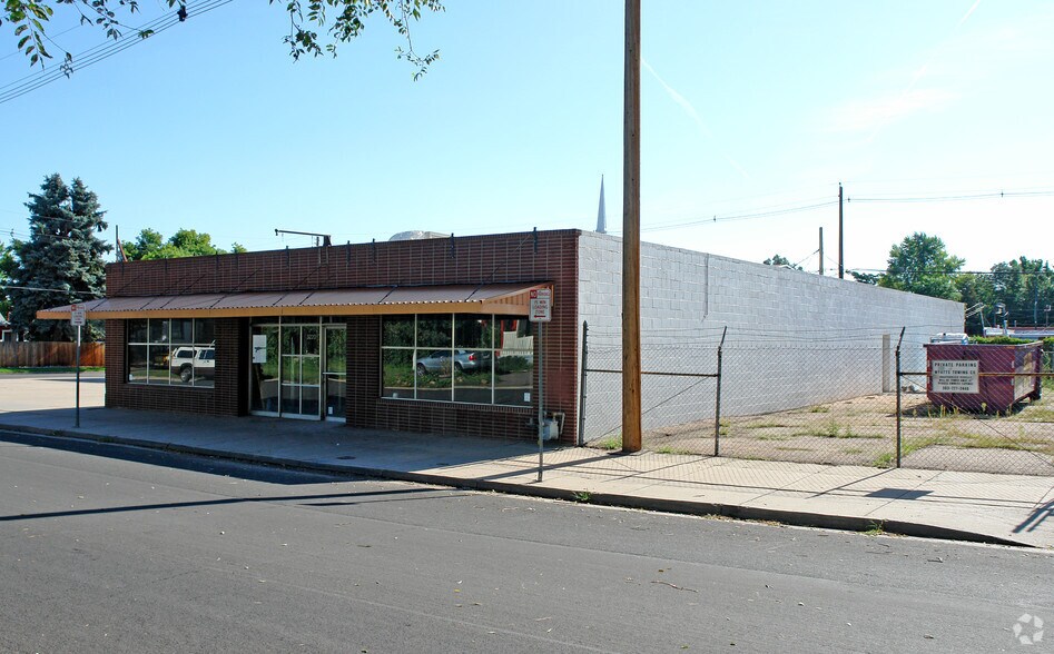 Primary Photo Of 3220 S Acoma St, Englewood Coworking Space