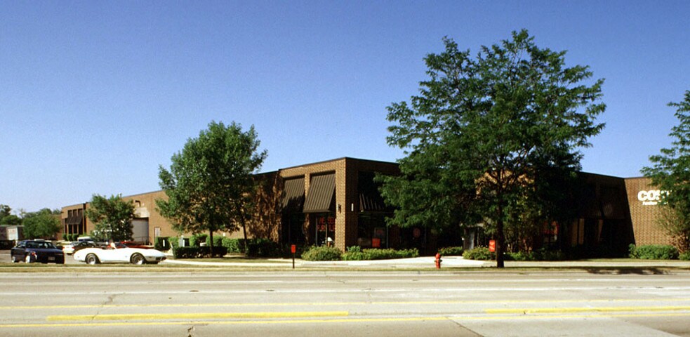 Primary Photo Of 955 E Algonquin Rd, Arlington Heights Warehouse For Sale