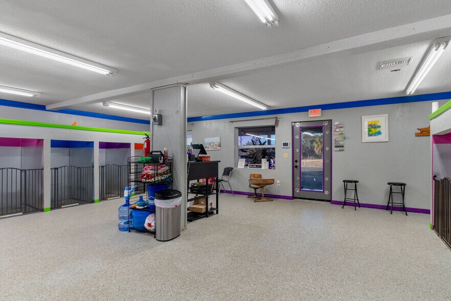 More Photos Of 3287 S Florida Ave, Inverness Office For Sale