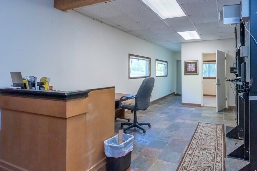 More Photos Of 1520 Broadway, Esopus Freestanding For Sale