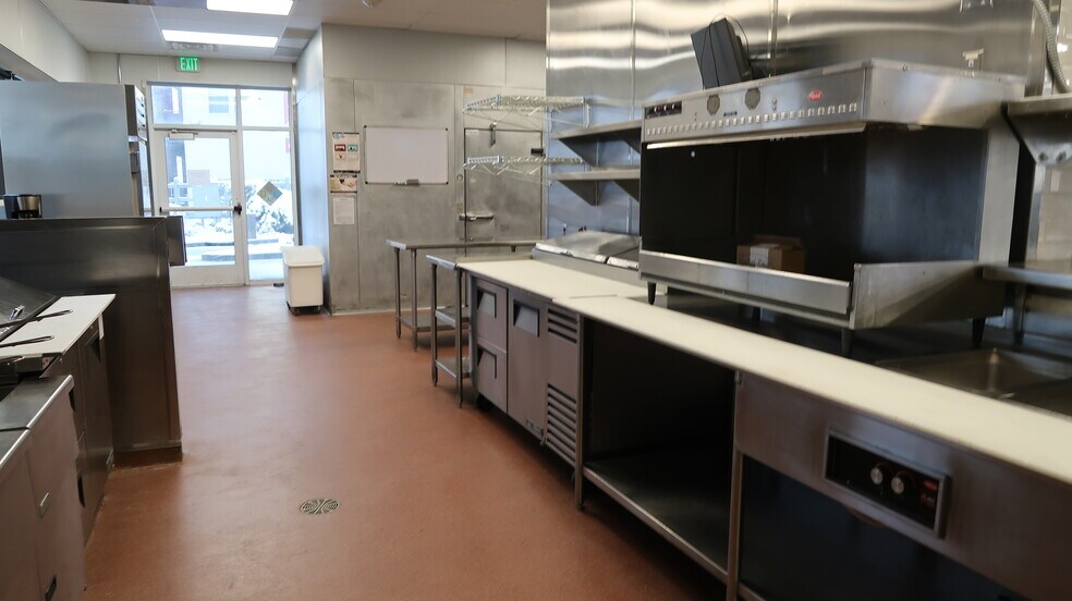 More Photos Of 504 N Station Pky, Farmington Restaurant For Sale