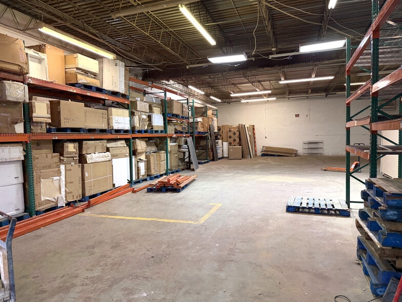 More Photos Of 449 N Cameron St, Winchester Manufacturing For Lease