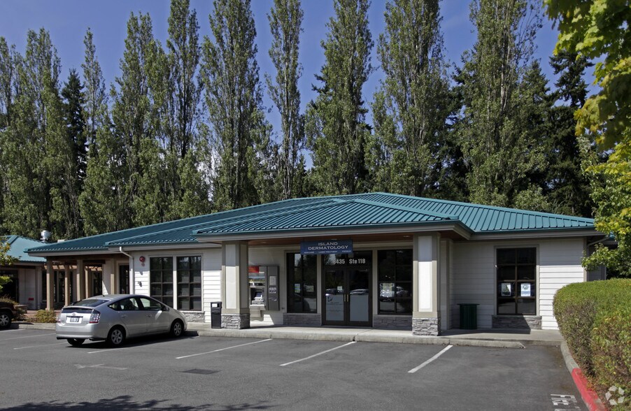 More Photos Of 8417-8435 SE 68th St S, Mercer Island Unknown For Lease
