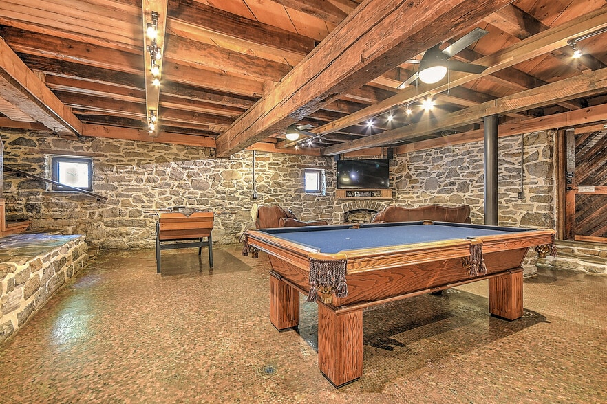 More Photos Of 715 Carson Creek Rd, Limestone Specialty For Sale