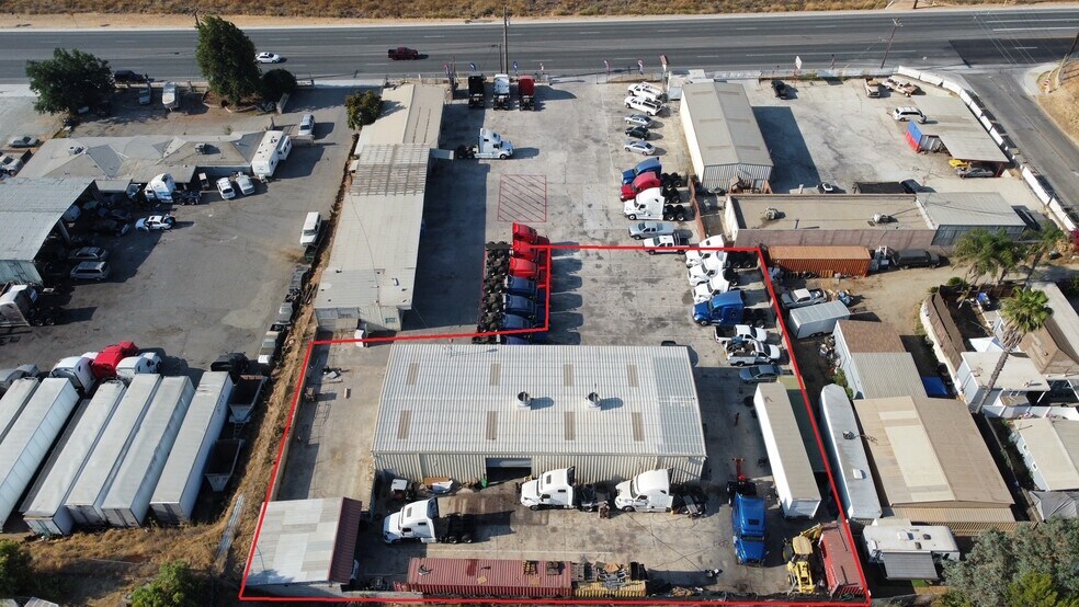 More Photos Of 10565 Limonite Ave, Jurupa Valley Warehouse For Lease