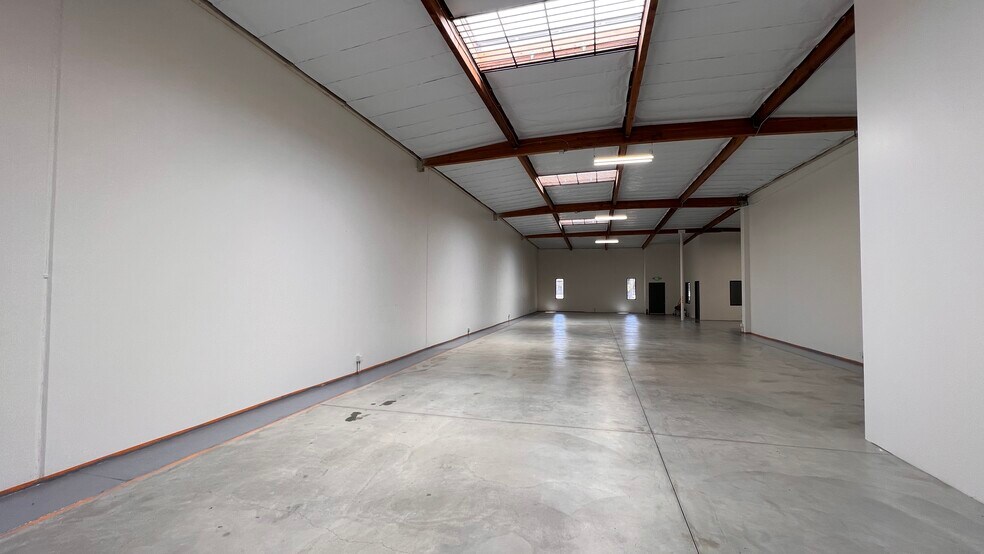 More Photos Of 1745 W 182nd St, Gardena Warehouse For Lease