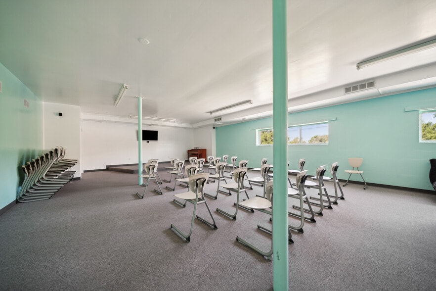 More Photos Of 1203 S Columbia Ave, Tulsa Religious Facility For Sale