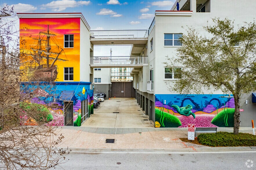 More Photos Of 1000 Channelside Dr, Tampa Loft Creative Space For Lease