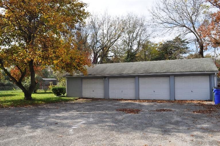 More Photos Of 115 Delmont Dr, Lexington Apartments For Sale