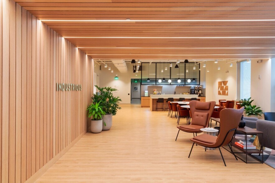 Primary Photo Of 525 Washington Blvd, Jersey City Coworking Space