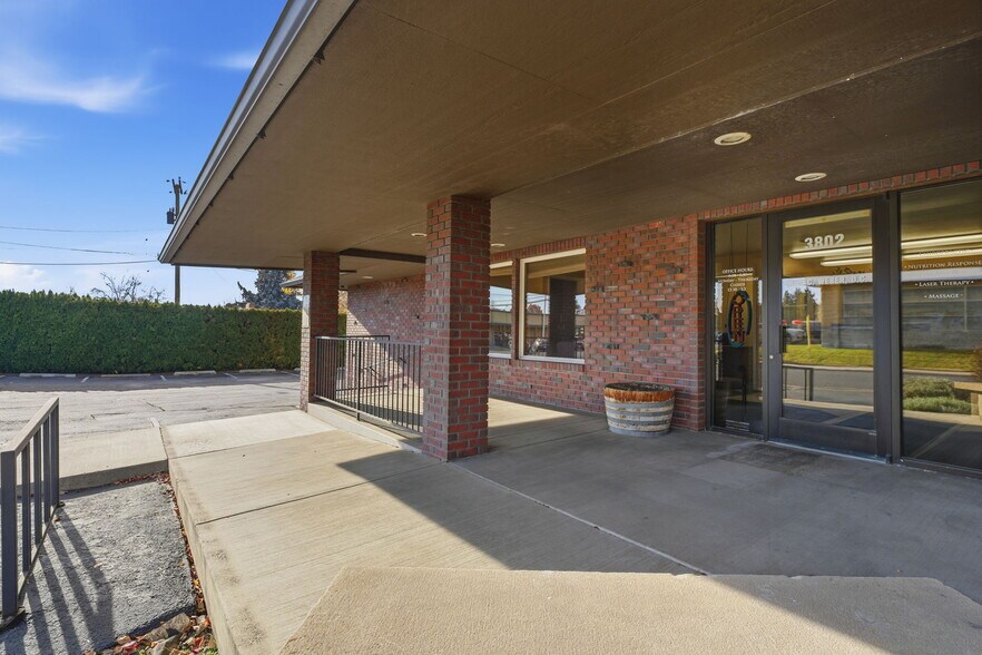 More Photos Of 3802 Tieton Dr, Yakima Office Residential For Sale