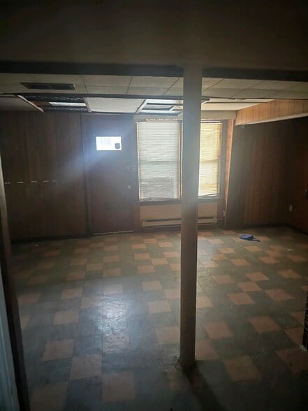 More Photos Of 7100 German Hill Rd, Baltimore Office For Lease