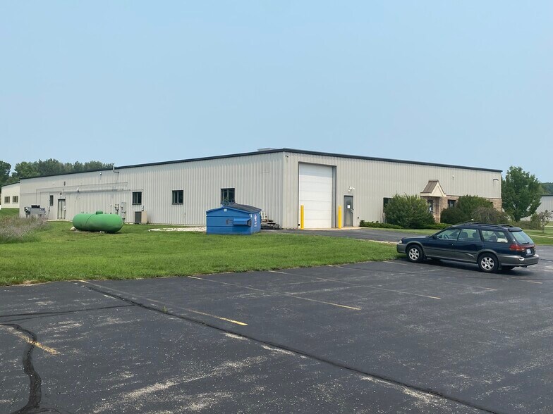 More Photos Of 5835 Shugart Ln, Traverse City Manufacturing For Lease