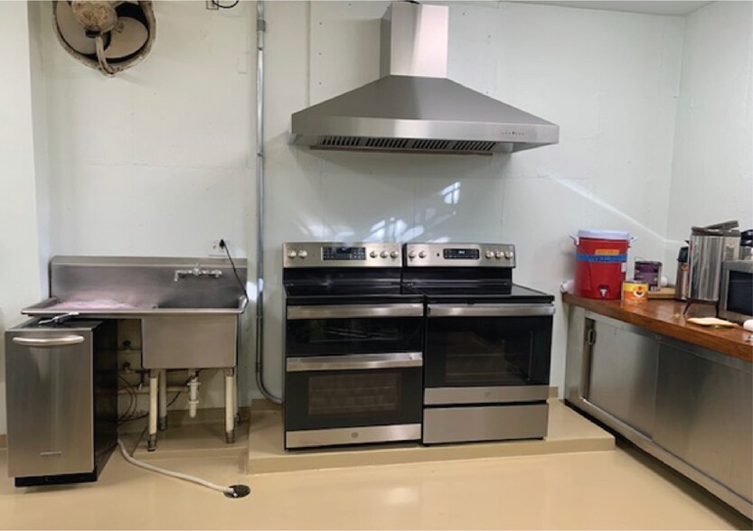 More Photos Of 2149 S Grand Blvd, Saint Louis Religious Facility For Sale