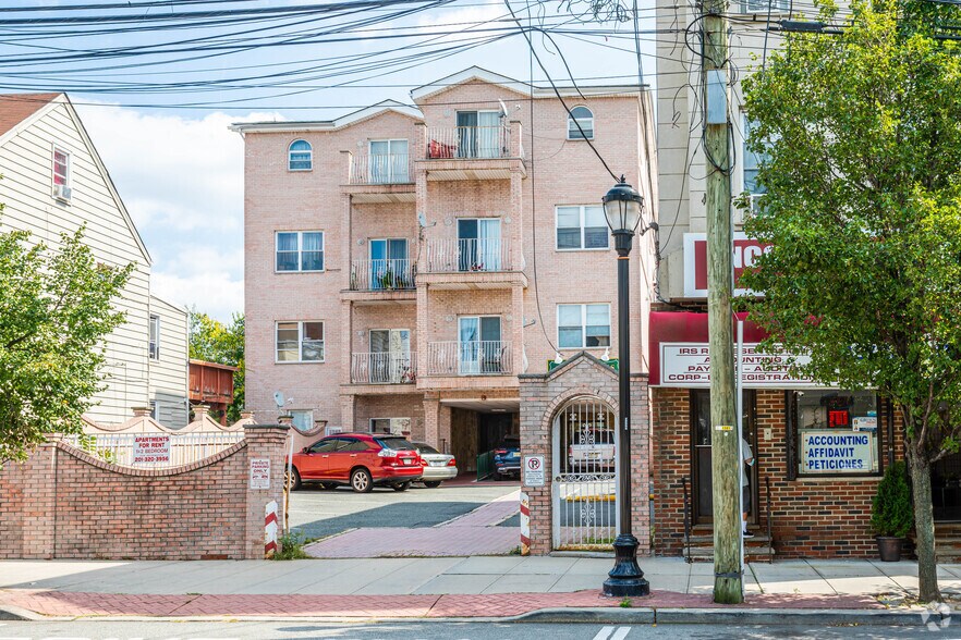 More Photos Of 1306 New York Ave, Union City Apartments For Sale
