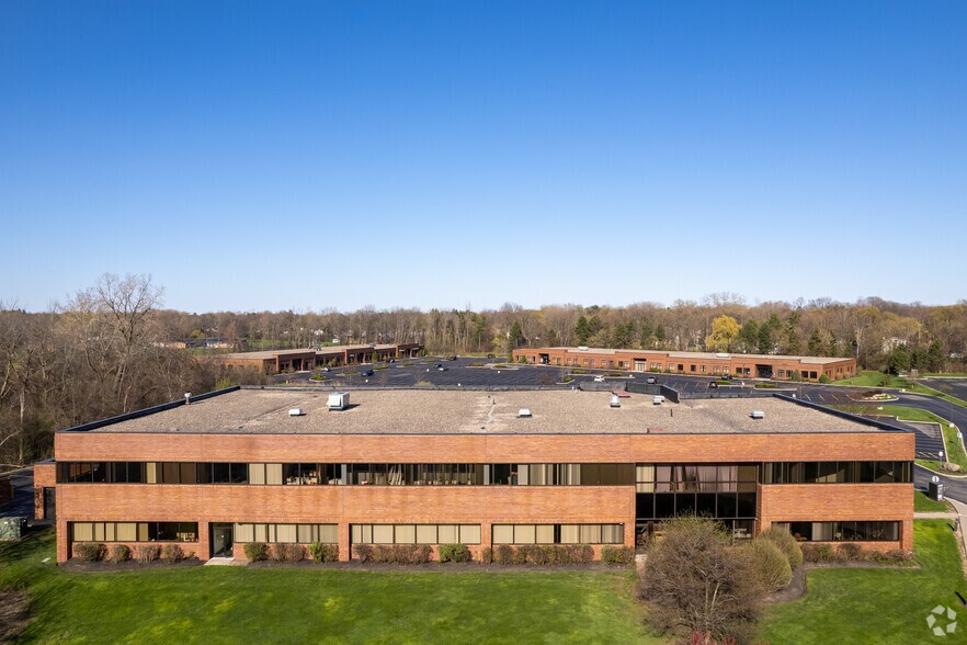 More Photos Of 1870 Winton Rd S, Rochester Medical For Lease