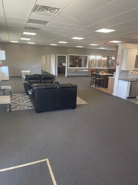 More Photos Of 2385 John Fries Hwy, Quakertown Light Manufacturing For Lease