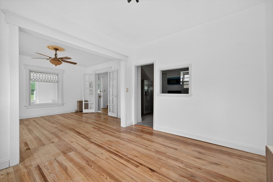 More Photos Of 48 - 50 Horseshoe Lake, Kauneonga Lake Apartments For Sale