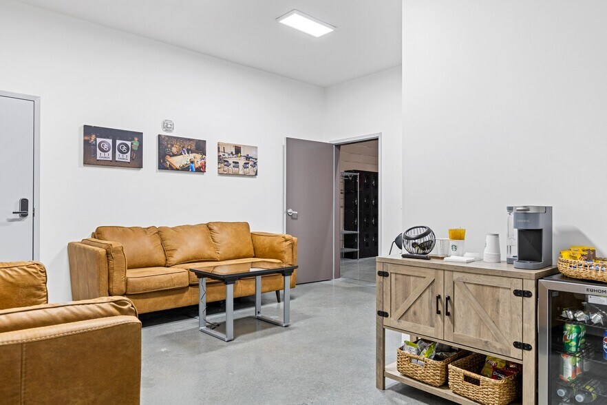 More Photos Of 1215 Tom Ginnever Ave, O'Fallon Religious Facility For Lease