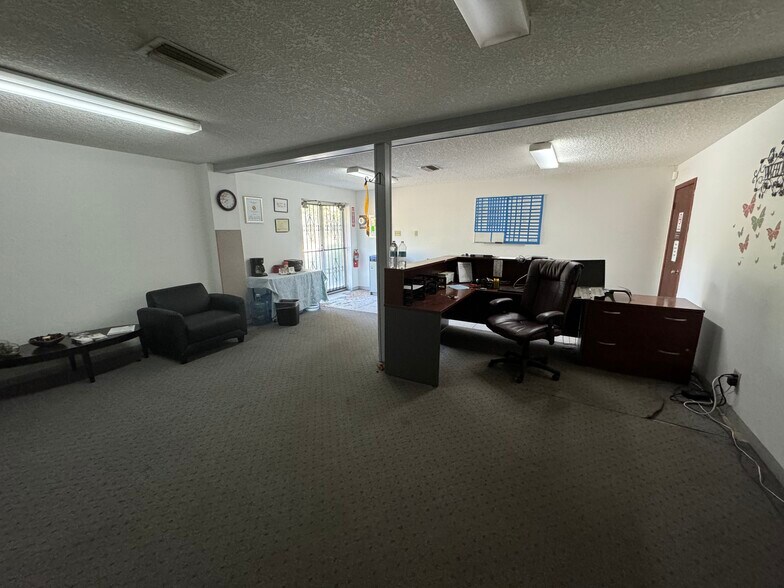 More Photos Of 3429 N Liberty St, Jacksonville Light Distribution For Sale