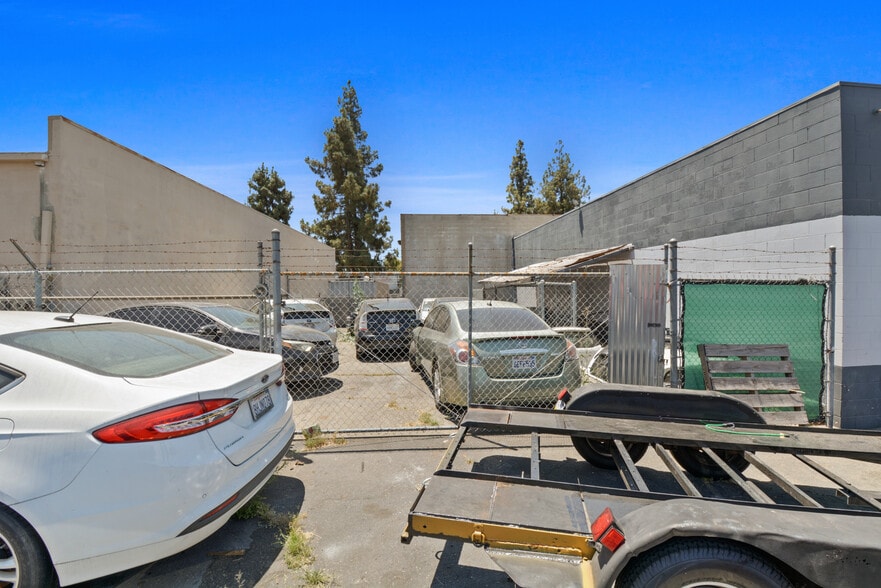 More Photos Of 8981-8983 Rose Ave, Montclair Auto Repair For Sale