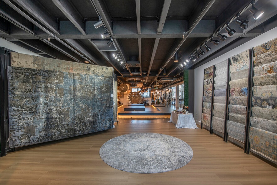 More Photos Of 2413 Pacific Coast Hwy, Lomita General Retail For Sale