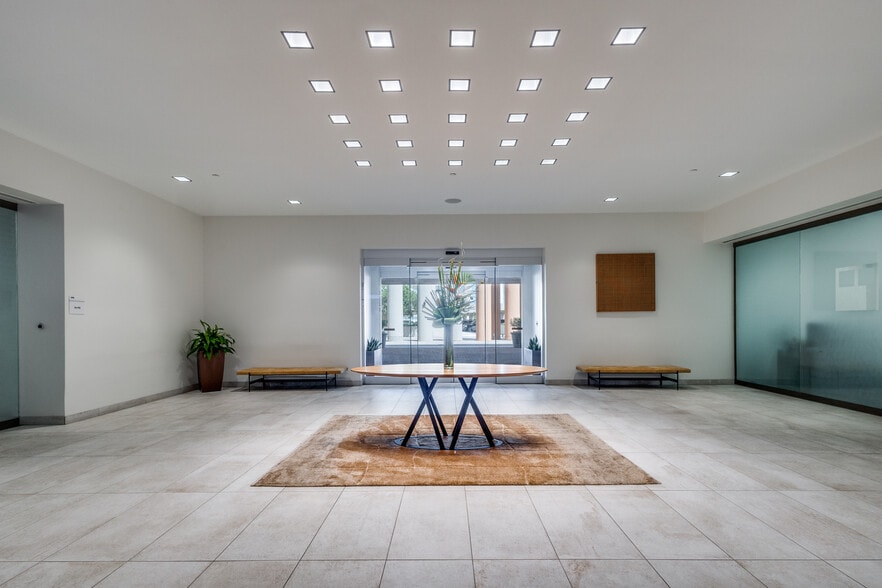 More Photos Of 1301 Solana Blvd, Westlake Unknown For Lease