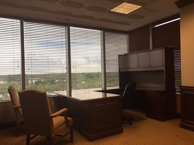 More Photos Of 2150 Goodlette-Frank Rd, Naples Office For Lease