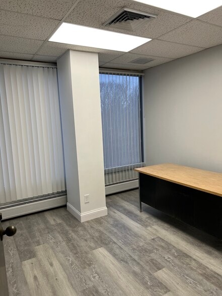 More Photos Of 26300 Euclid Ave, Cleveland Office For Lease
