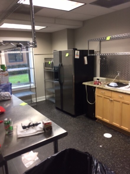 More Photos Of 2990 Gulf Breeze Pky, Gulf Breeze Medical For Lease