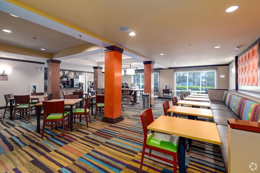 More Photos Of 4735 Helen Hauser Blvd, Titusville Hotel For Sale