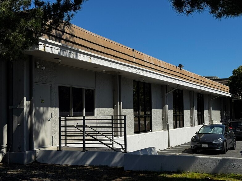 More Photos Of 19 Davis Dr, Belmont Office For Lease