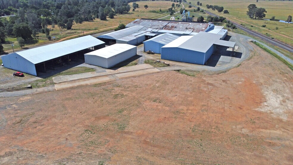 More Photos Of 1980 Kusel Rd, Oroville Manufacturing For Sale