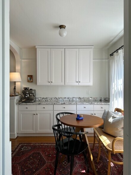 More Photos Of 4212 Phinney Ave, Seattle Apartments For Sale