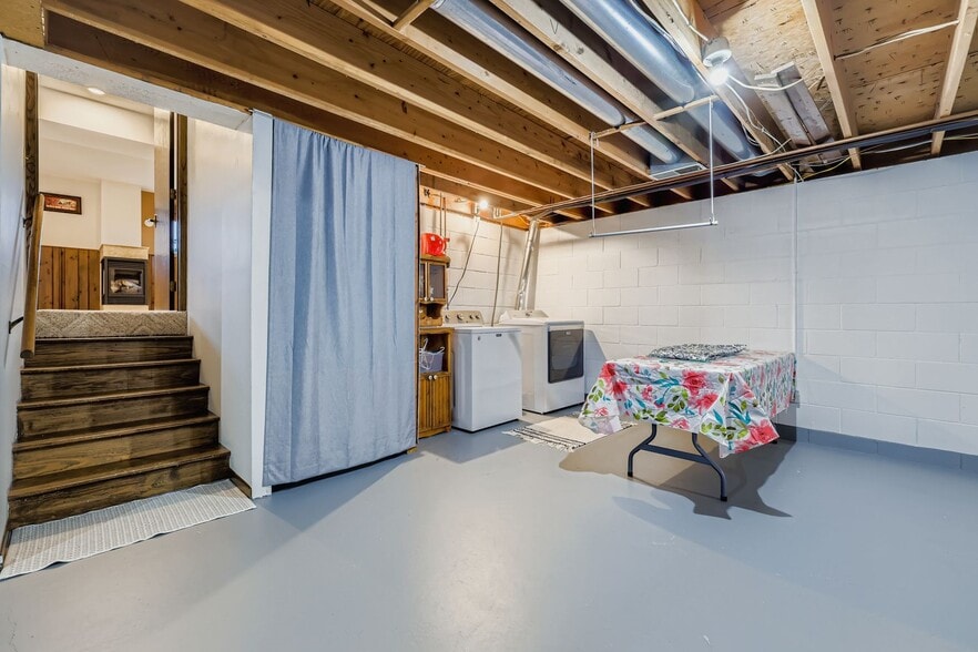 More Photos Of 198 35th St NE, Buffalo Warehouse For Sale