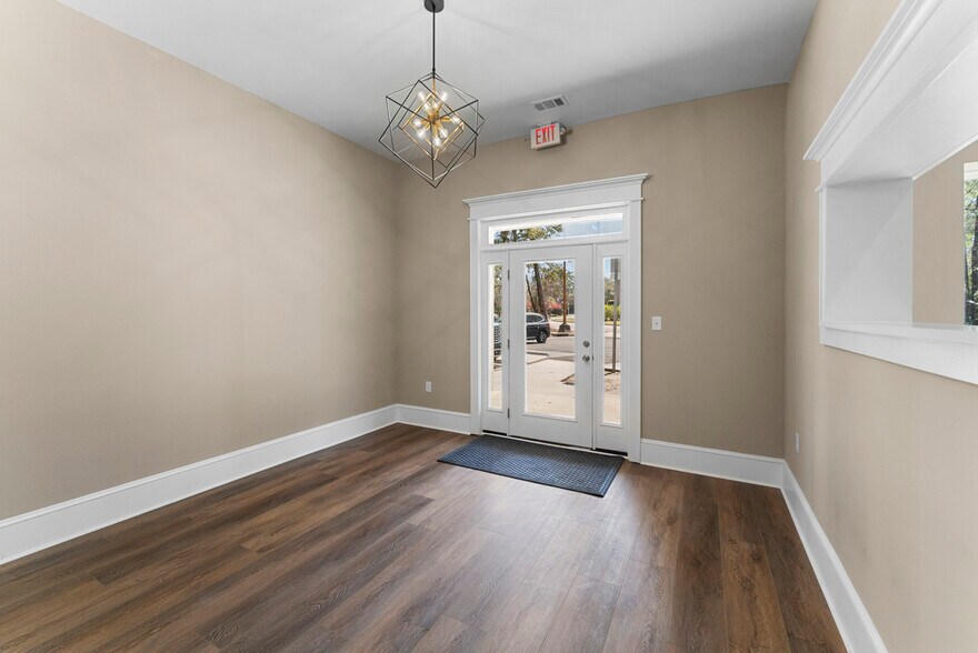 More Photos Of 710 Mall Blvd, Savannah Bank For Sale