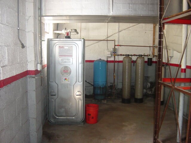 More Photos Of 421 US Highway 22, White House Station Auto Repair For Lease
