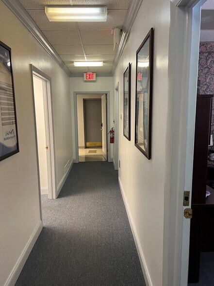 More Photos Of 1012 Kanawha Blvd, Charleston Office For Lease