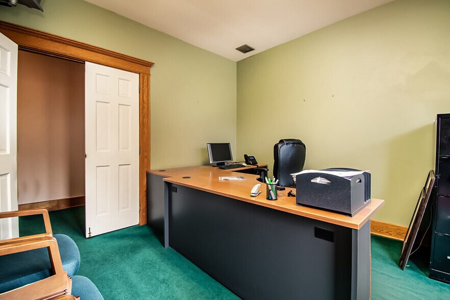 More Photos Of 123 E Doty St, Madison General Retail For Sale