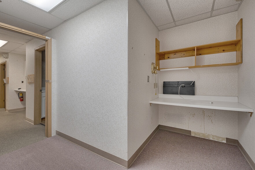 More Photos Of 911 Ligonier St, Latrobe Medical For Sale